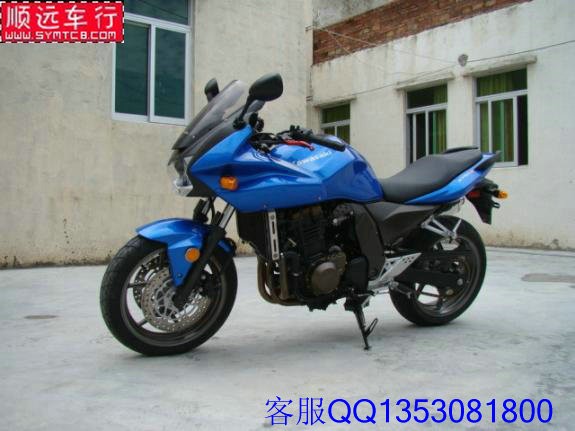 川崎Z- 750摩托车